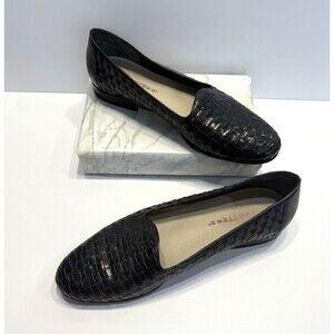 Trotters Womans Black Woven Sz 8.5 Leather Liz Loafer Slip On Flats Shoe Casual